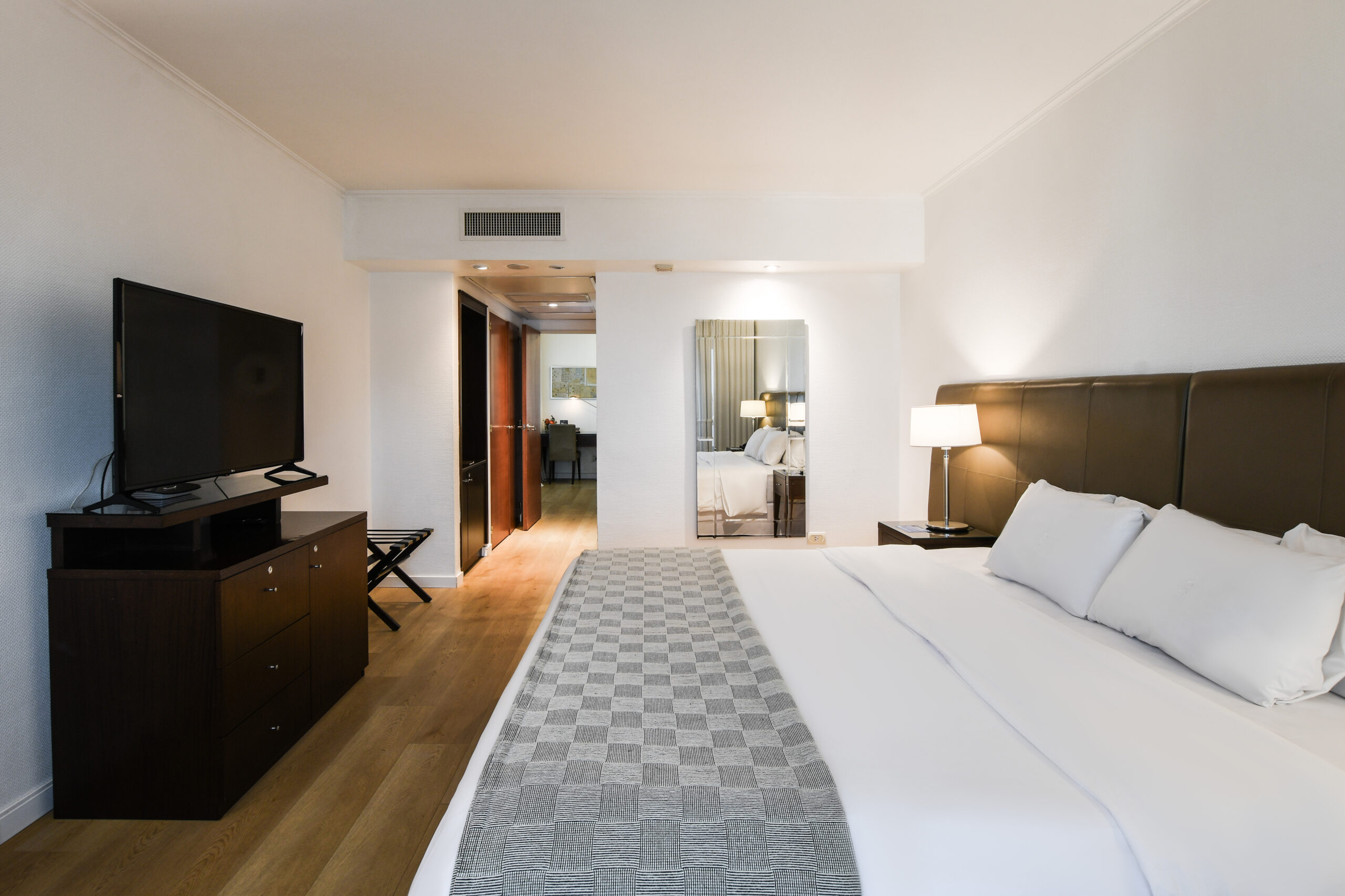 Junior Suite 06-7