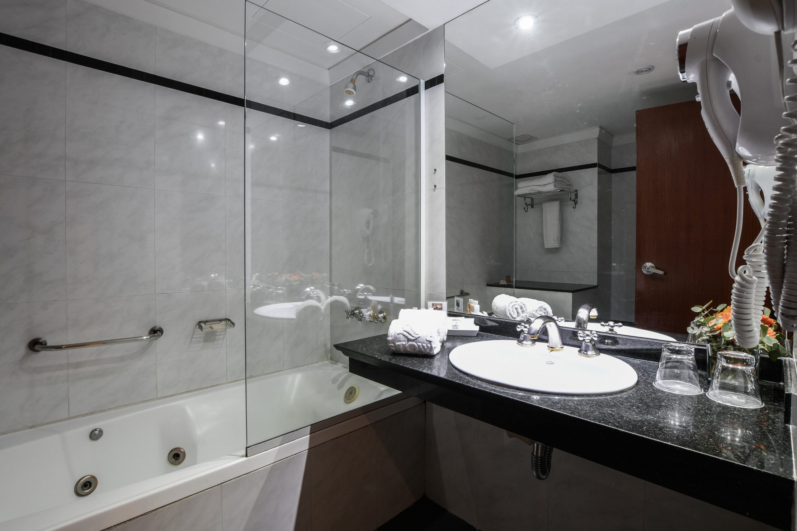 Junior Suite 06-8